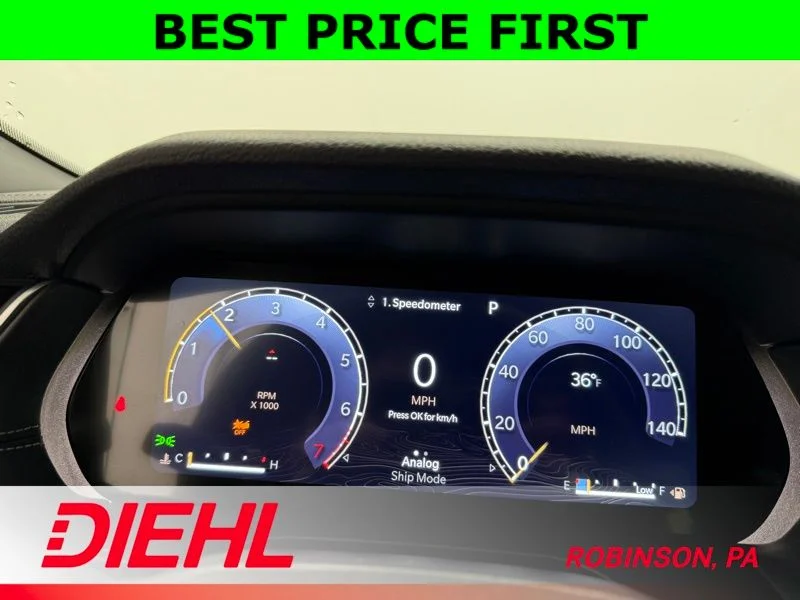 New 2026 Bright White Clear-Coat Exterior Paint Jeep Laredo image 24