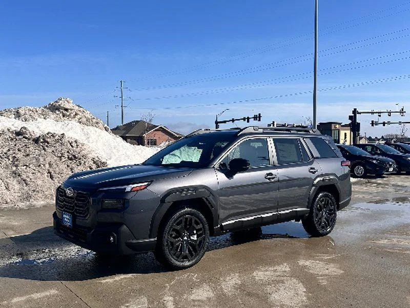 New 2026 MAGNETITE GRAY METALLIC Subaru Limited XT image 2