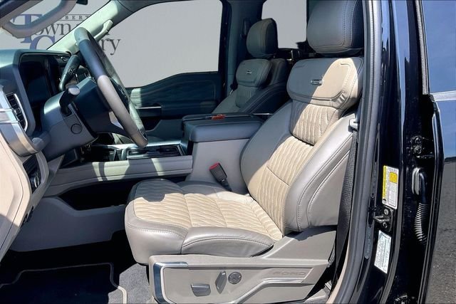 Used 2025 Black Metallic Ford Platinum image 25