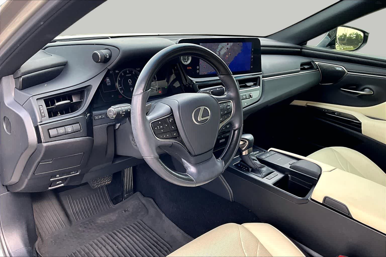 Used 2022 Moonbeam Beige Metallic Lexus Ultra Luxury image 18
