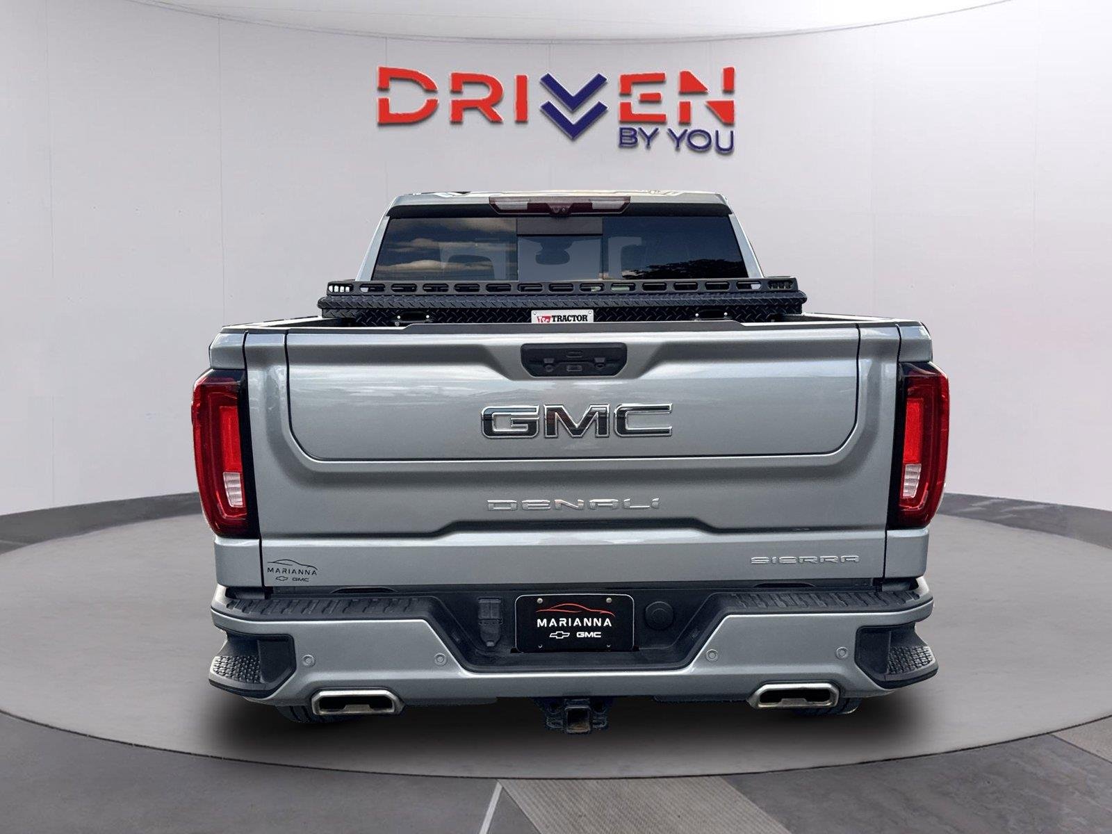 Used 2023 STERLING METALLIC GMC Denali Ultimate image 3