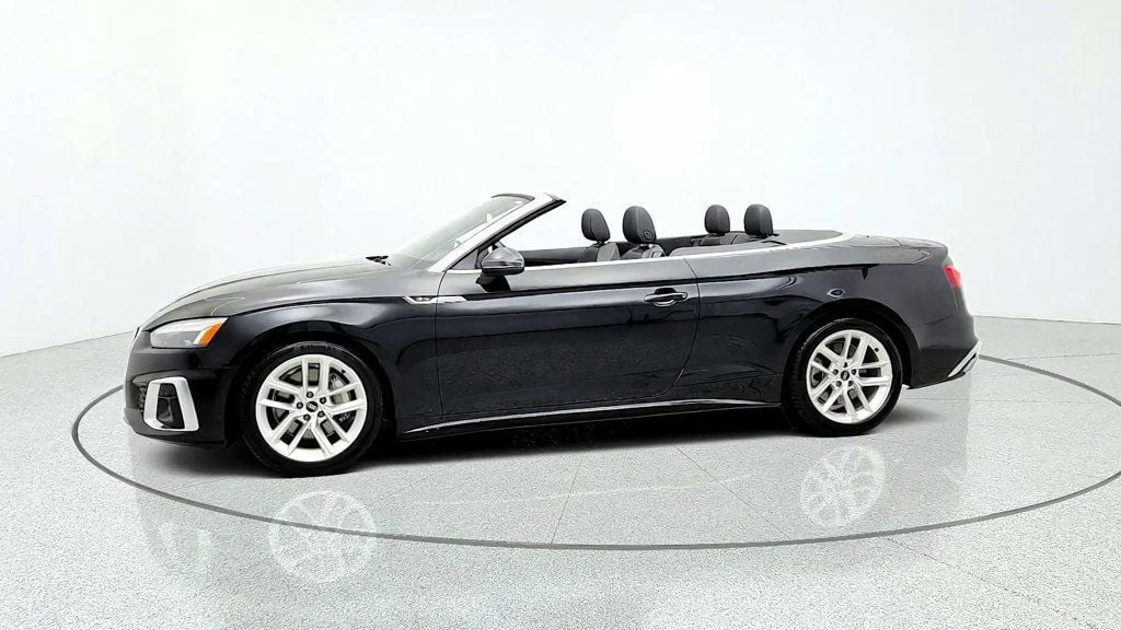Used 2023 Mythos Black Metallic/Black Roof Audi S line Premium Plus 45 TFSI quattro w/ Nav. Pkg, B&O & Top View image 8