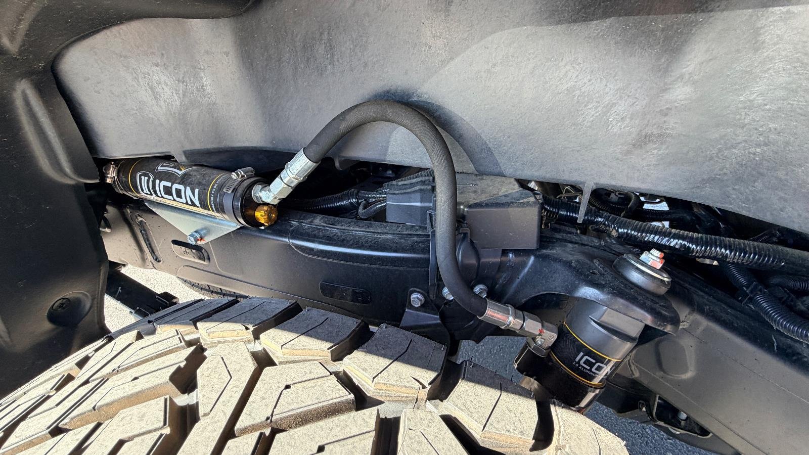 2025 Toyota Tacoma SR - Photo 15