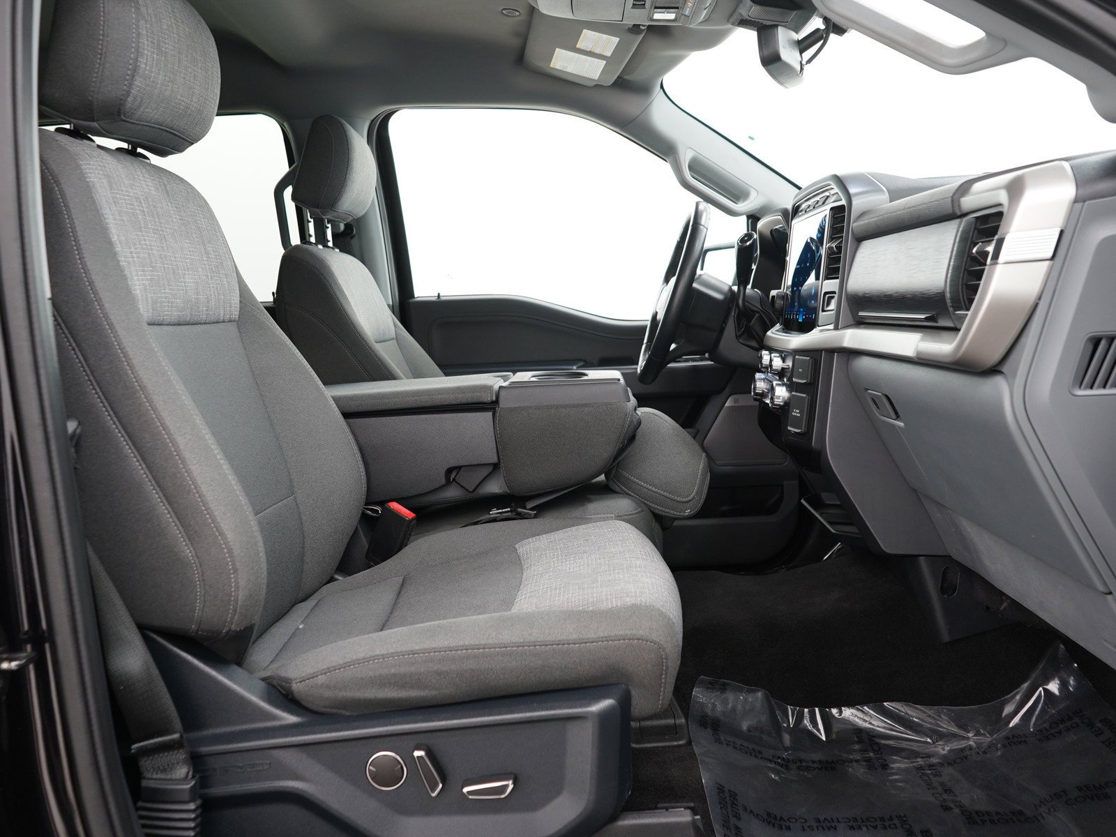 Used 2021 AGATE BLACK METALLIC Ford  image 14