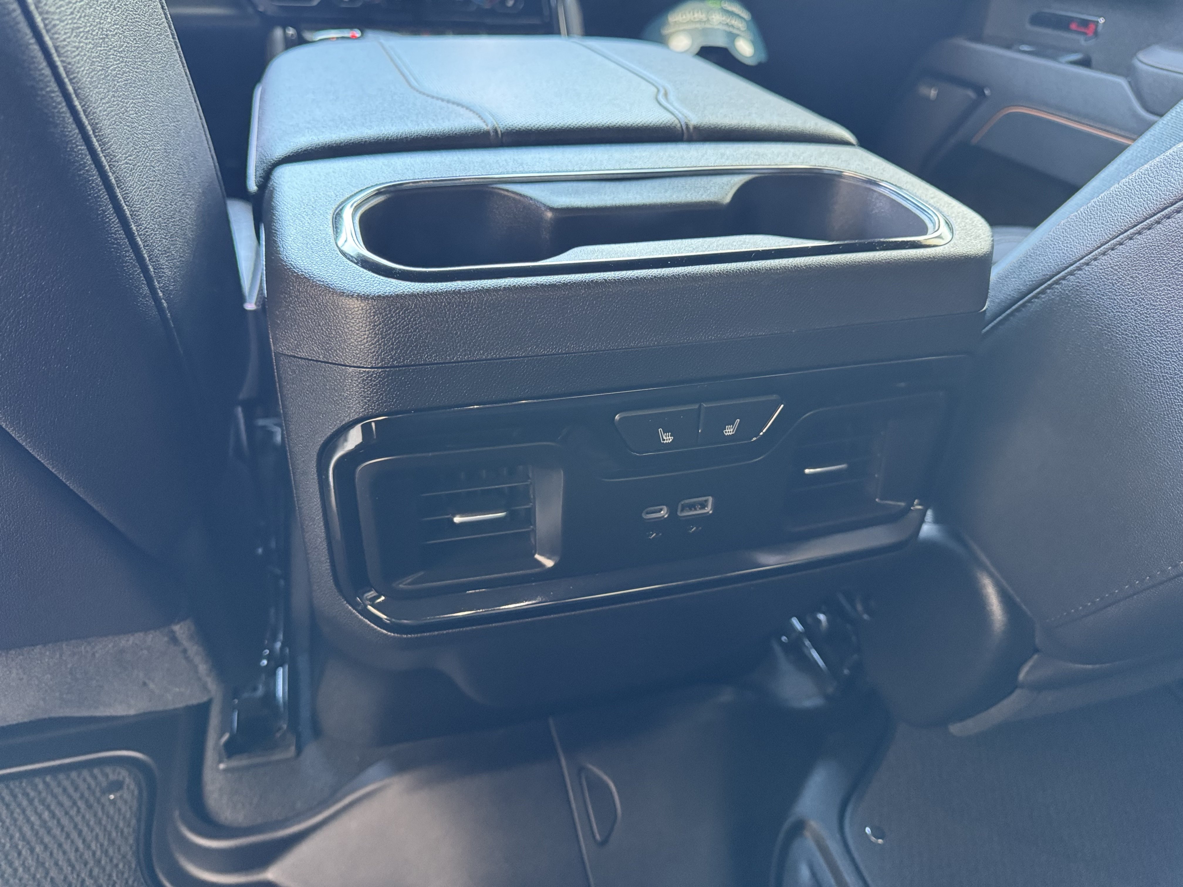 2025 GMC Sierra 1500 AT4 - Photo 16