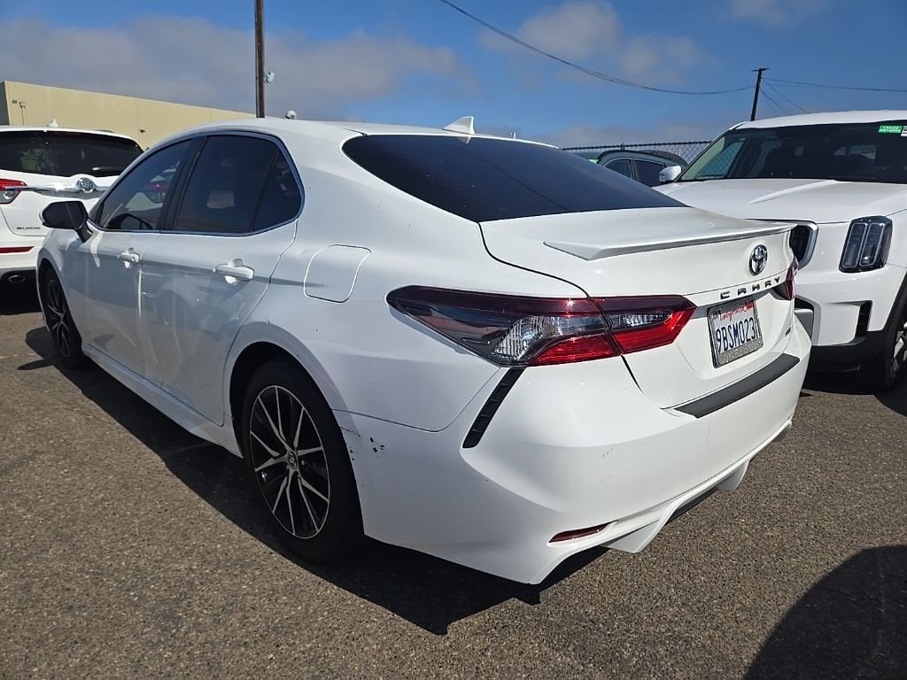 Used 2022 White Toyota SE image 4