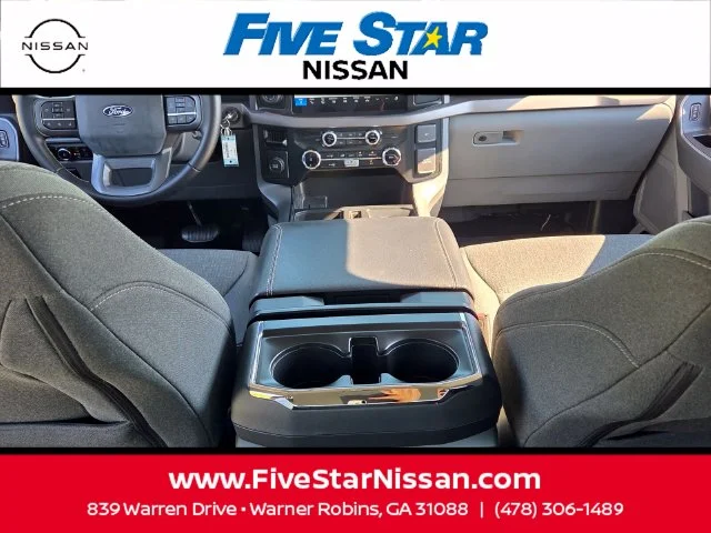 Used 2024 Silver Ford XLT image 8