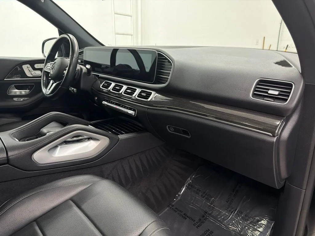 Certified Used 2022 Black Mercedes-Benz GLE 350 image 32