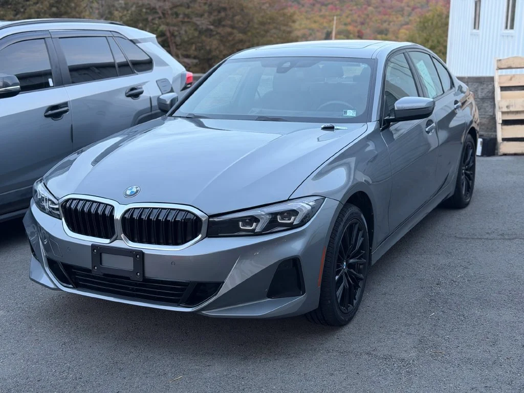 2023 BMW 3 Series 330i