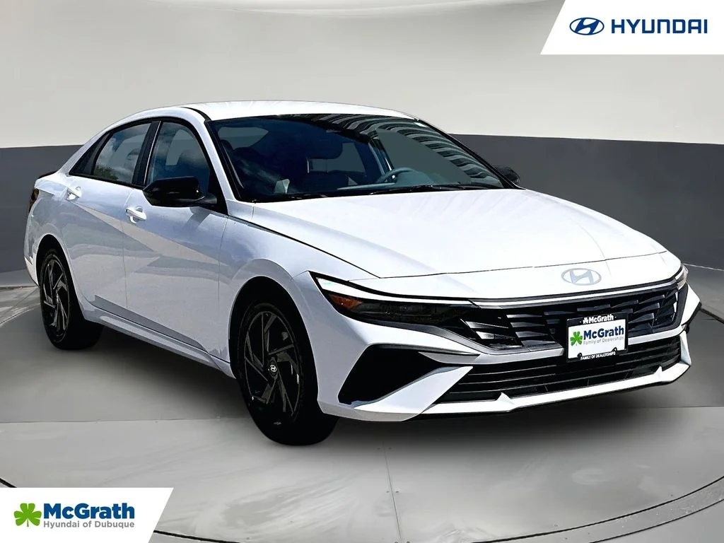 New 2026 White Hyundai SEL Sport image 1