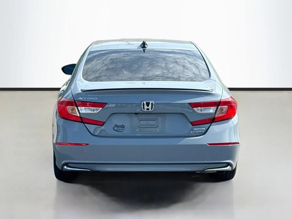 Used 2022 Sonic Gray Pearl Honda Sport image 6