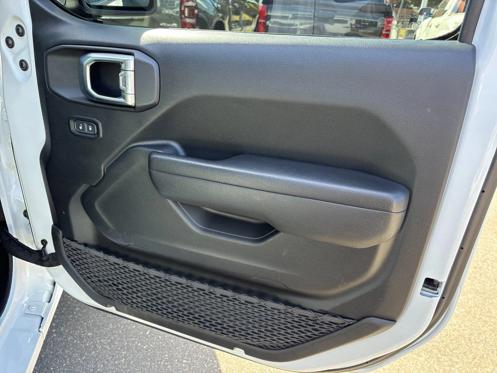 Used 2024 Bright White Clearcoat Jeep Sport S image 38