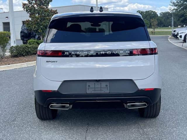 New 2026 Borasco Grey Land Rover SE image 4