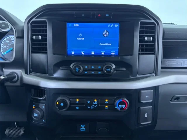 Used 2023 OXFORD WHITE Ford XL SuperCrew image 14