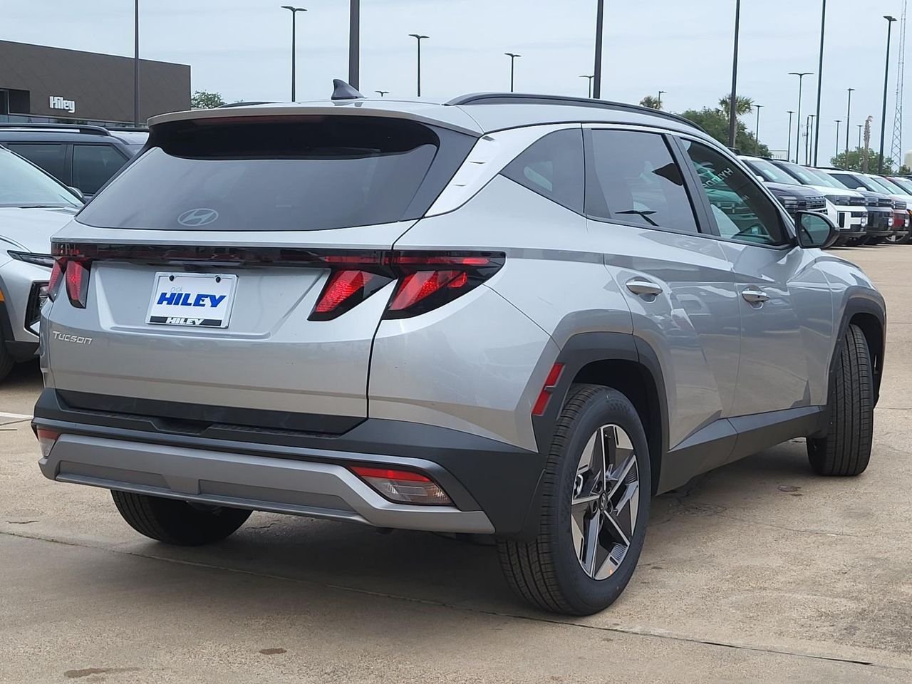 New 2026 Shimmering Silver Hyundai SEL FWD image 5
