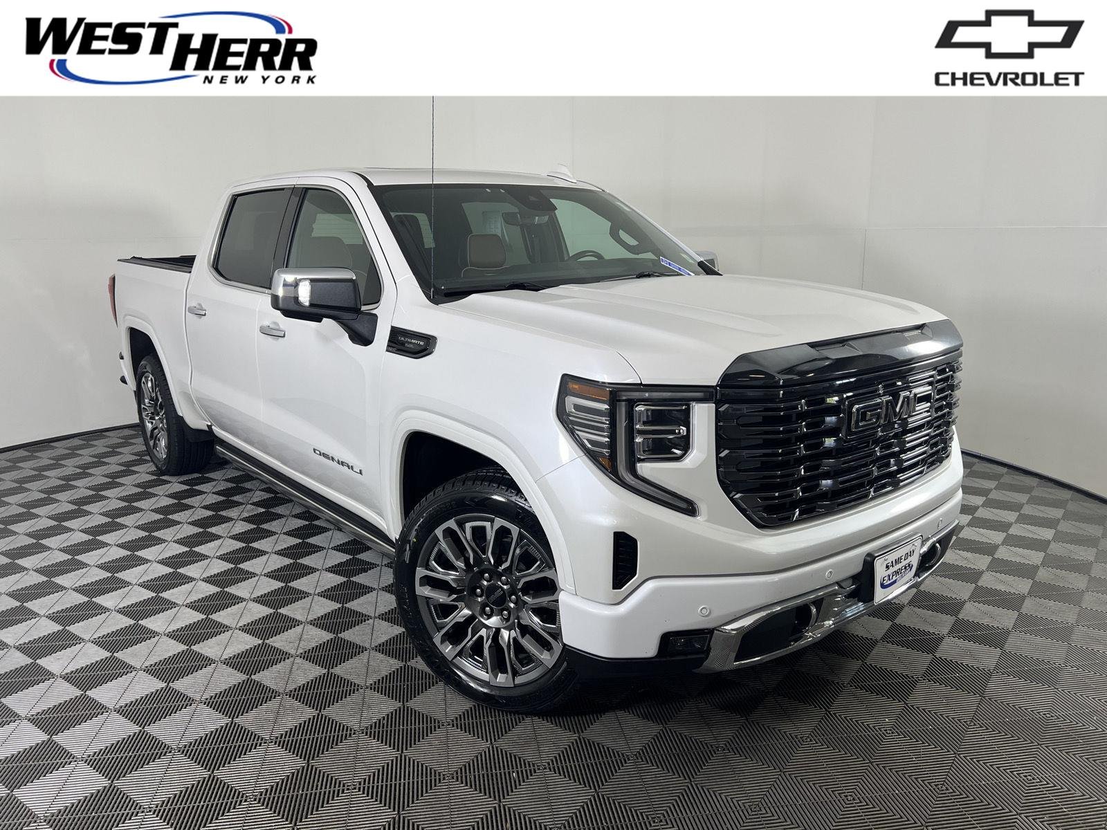 Used 2024 White Frost Tricoat GMC Denali Ultimate image 1