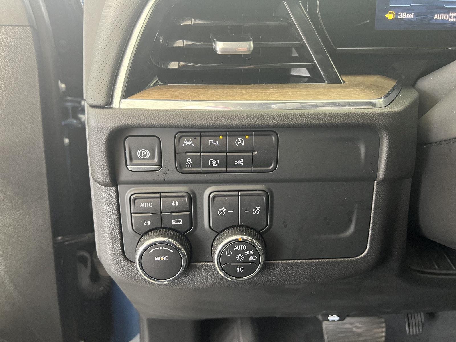 Used 2025 Lakeshore Blue Metallic Chevrolet High Country image 10