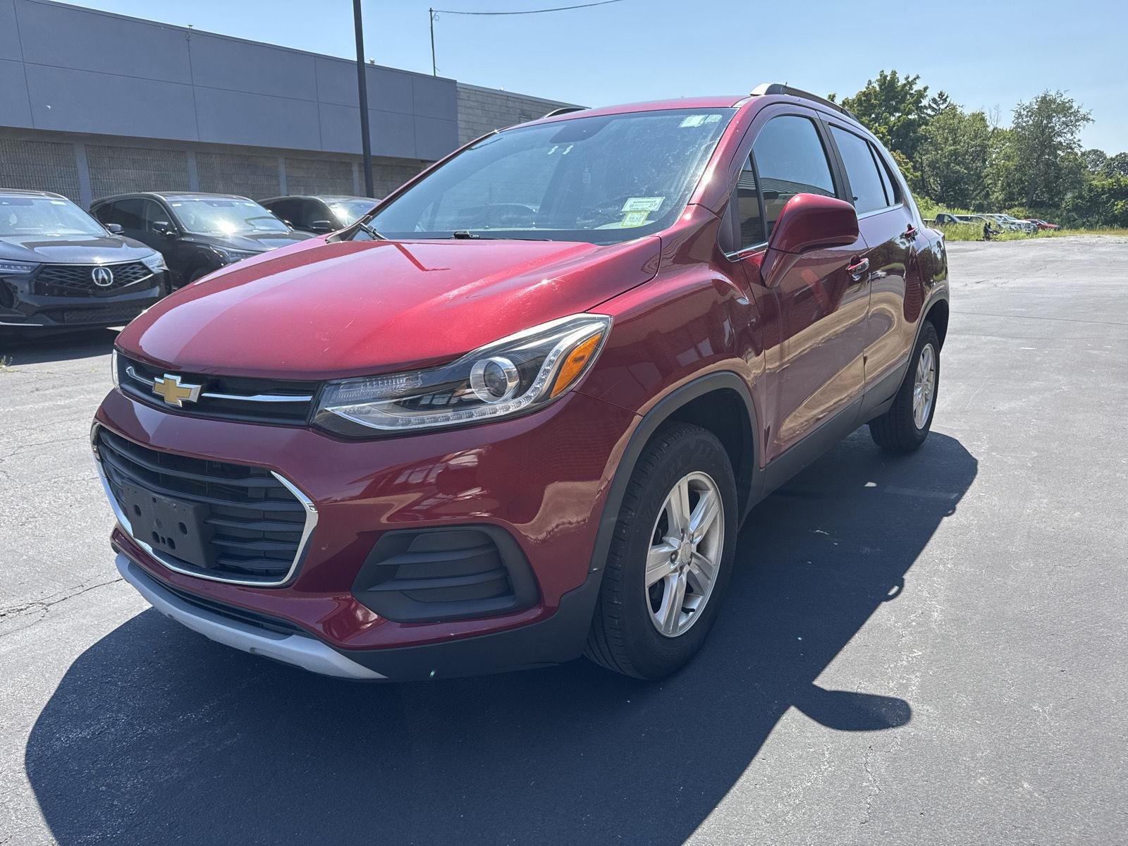 Used 2018 Cajun Red Tintcoat Chevrolet LT image 3