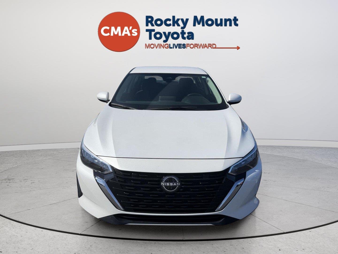 Used 2025 Aspen White Tricoat Nissan SV image 2