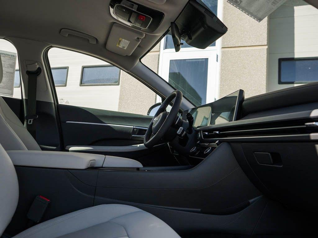 New 2026 Serenity White Hyundai SEL Sport FWD image 33