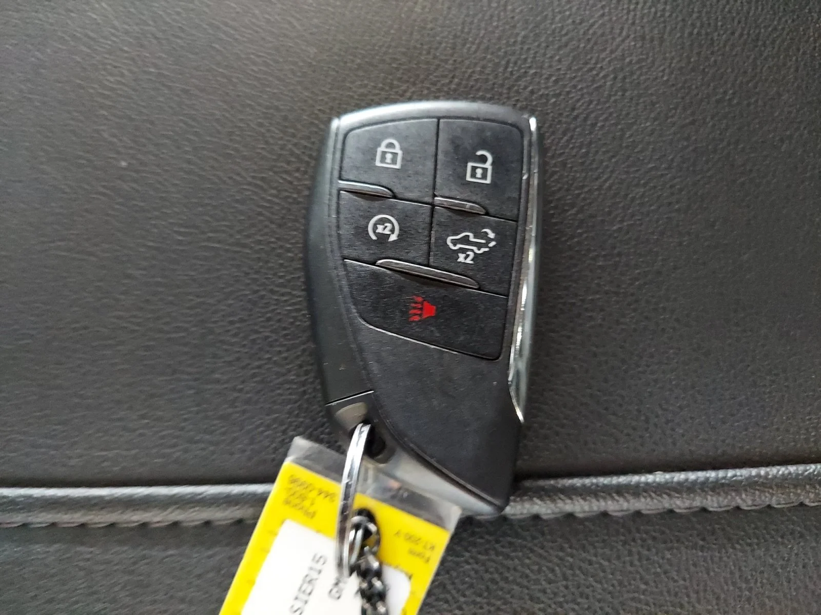 Used 2023 Summit White GMC Elevation image 33