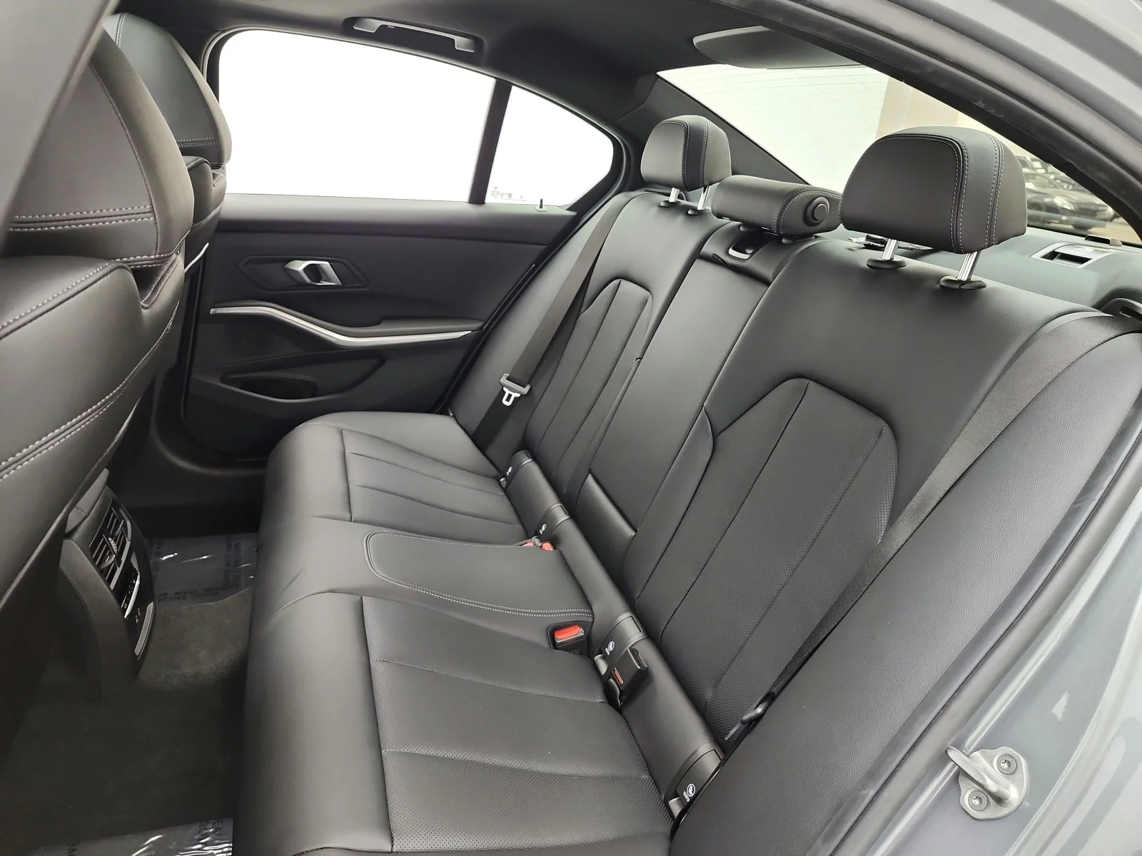 Used 2025 Skyscraper Grey Metallic BMW 330i Sedan image 16