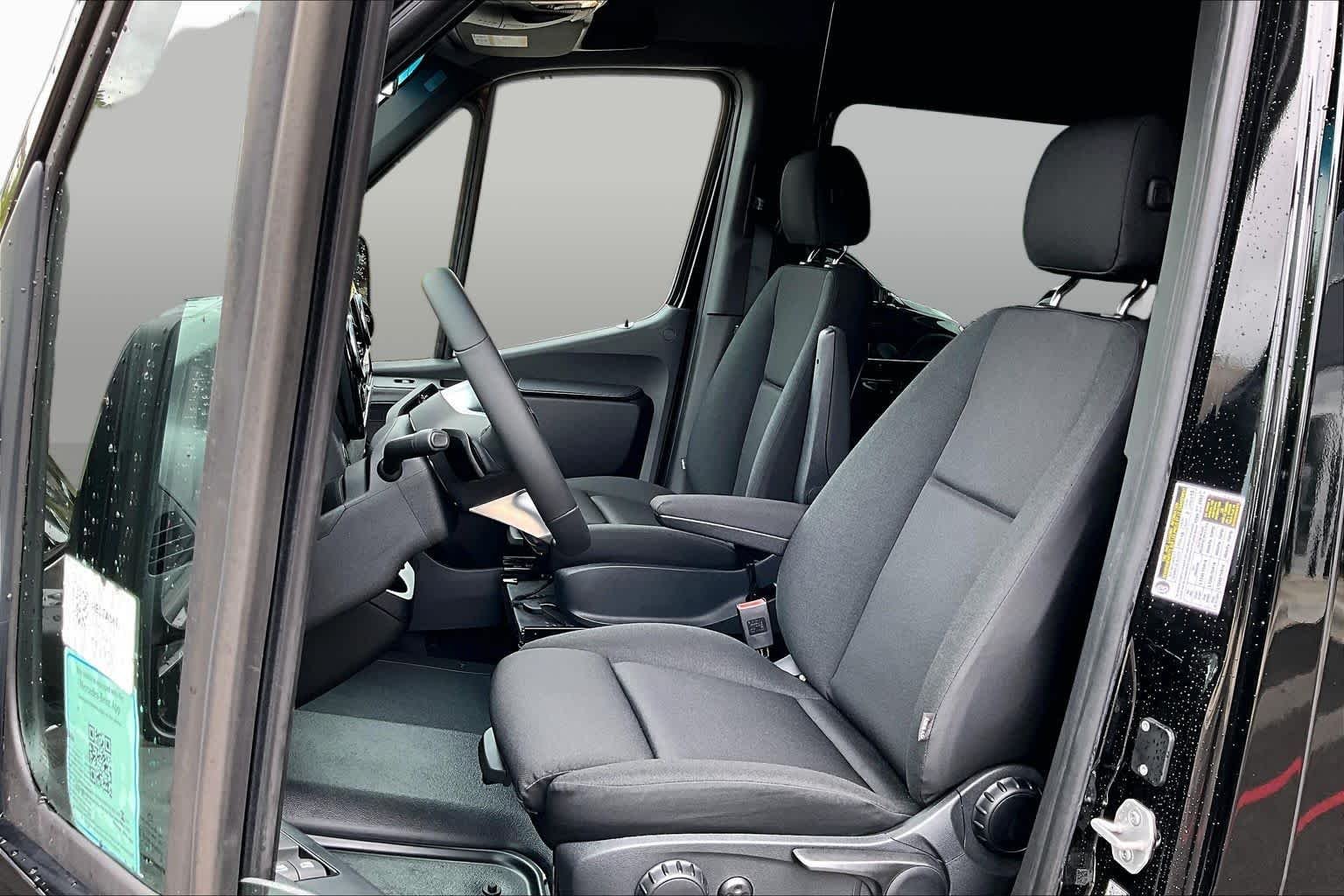 New 2026 Obsidian Black Metallic Mercedes-Benz  image 9
