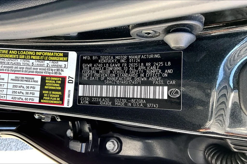Used 2024 Black Lexus 350 image 17