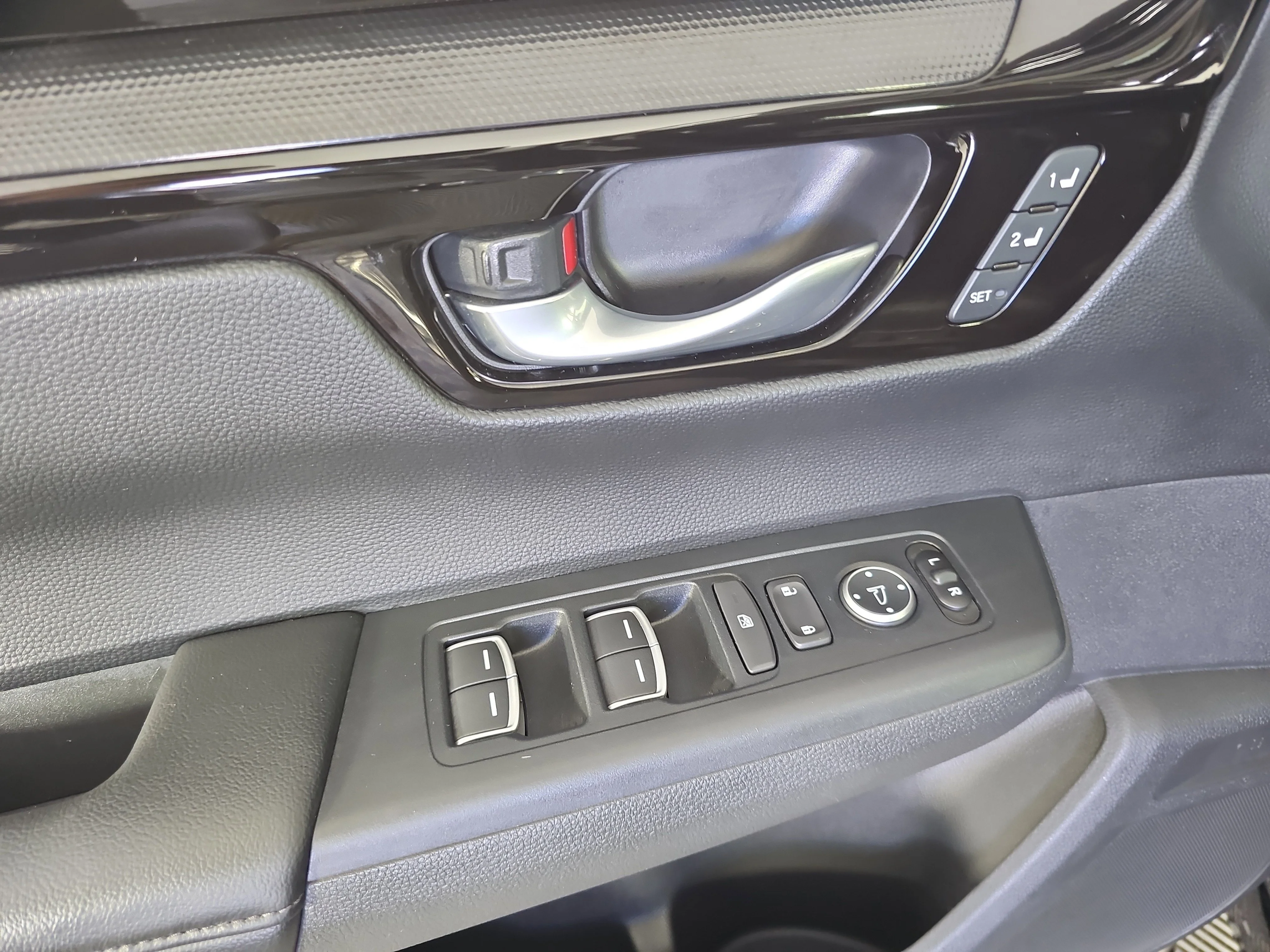 2023 Honda CR-V EX-L - Photo 14