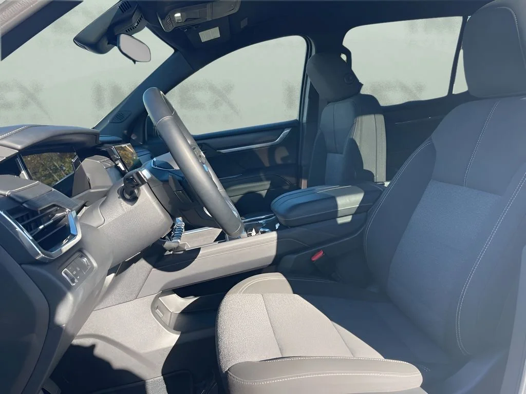 Used 2025 Summit White GMC Elevation image 11