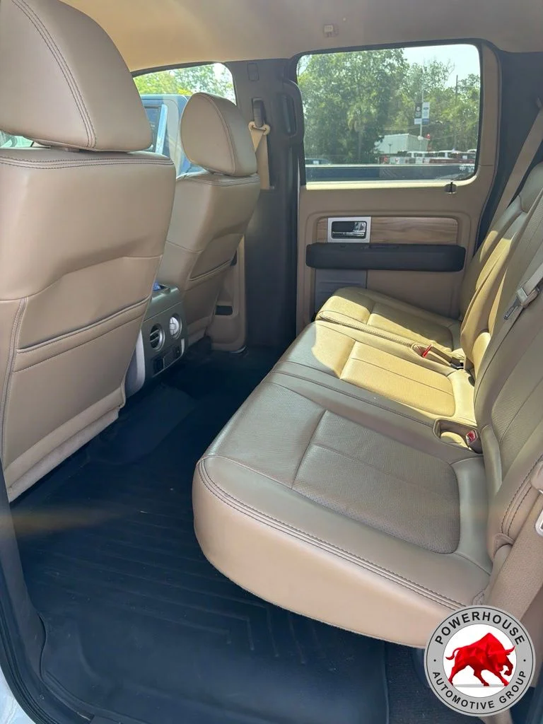 Used 2011  Ford Lariat image 5