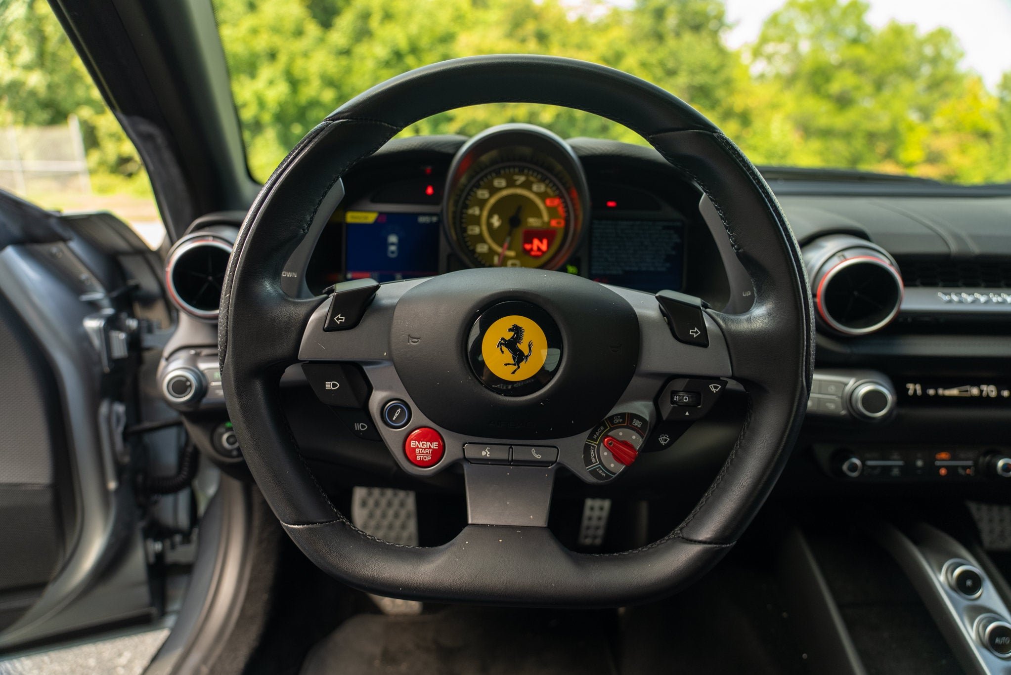 Certified Used 2020 Grigio Titanio Metall Ferrari  image 36