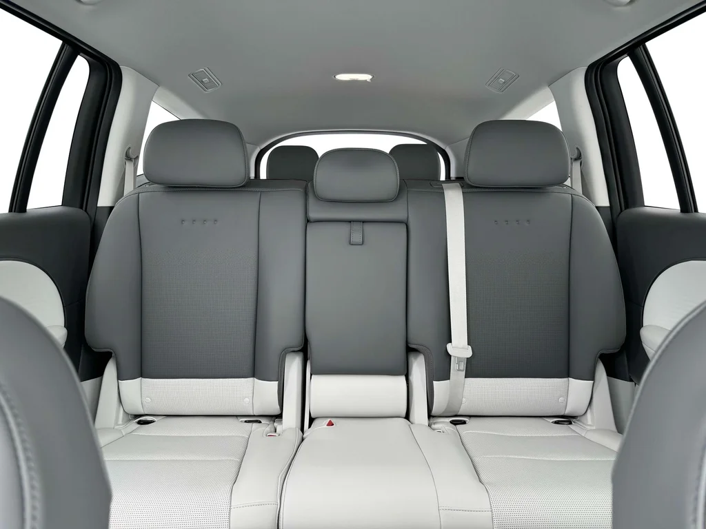 New 2026 Snow White Pearl Hyundai SEL image 16