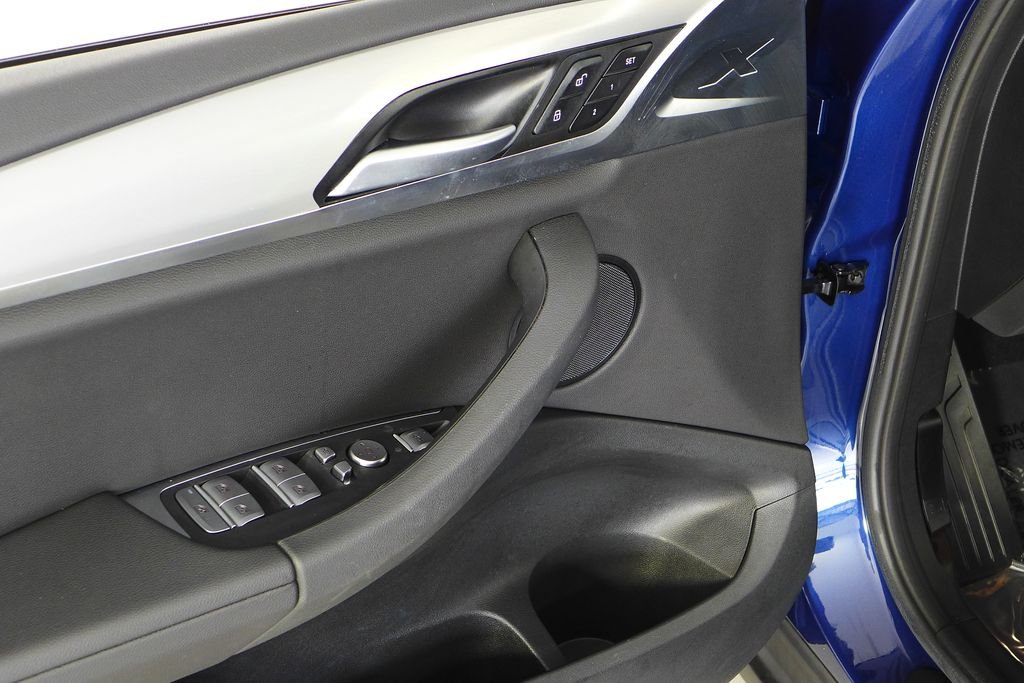 Certified Used 2023 Phytonic Blue Metallic BMW sDrive30i image 12