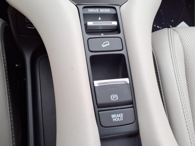 2026 Honda HR-V EX-L - Photo 24