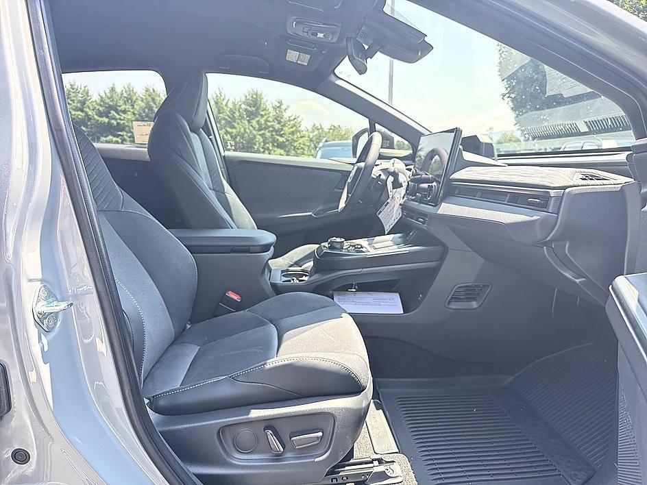 2026 Toyota C-HR XSE - Photo 20
