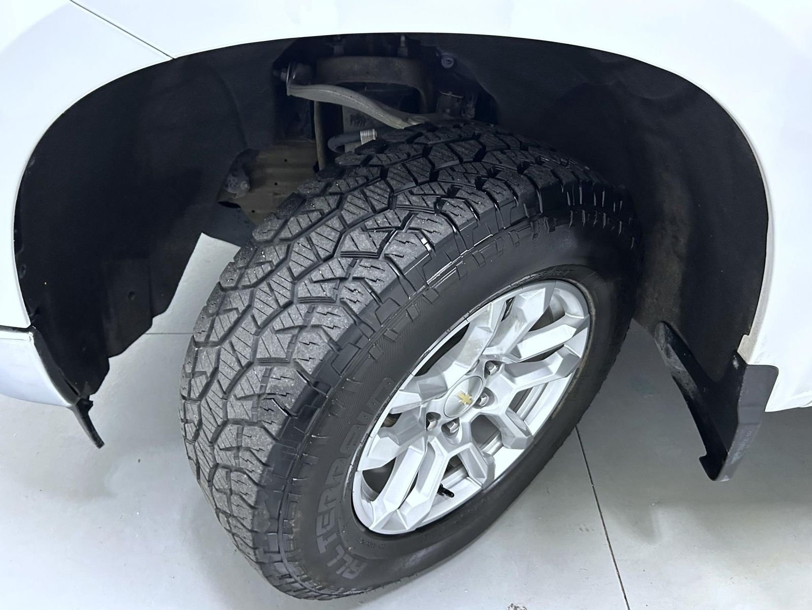 Used 2023 White Chevrolet WT image 23