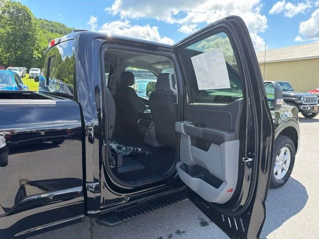 New 2026 Agate Black Metallic Ford XLT image 45