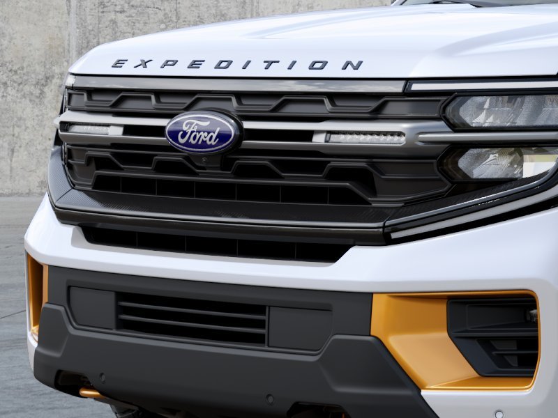 New 2027 Star White Metallic Tri-Coat Ford Tremor® image 17