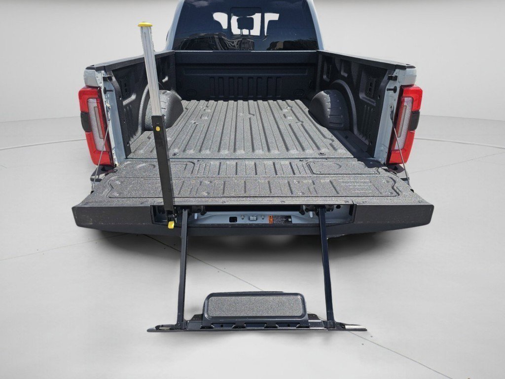 New 2026 Avalanche Ford F-350® Platinum® image 28