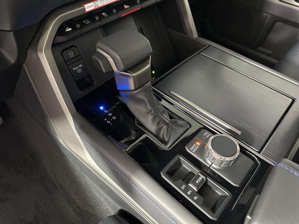 2026 Toyota Sequoia Platinum - Photo 31
