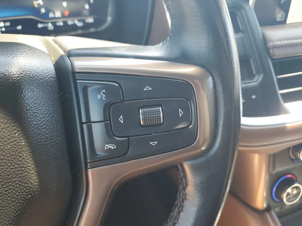 Used 2022 EMPIRE BEIGE METALLIC Chevrolet High Country image 25