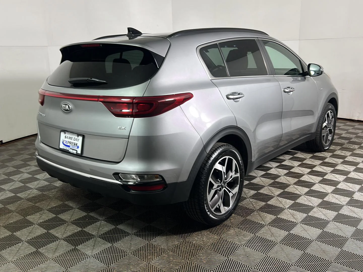 Used 2022 Steel Gray Kia EX image 6
