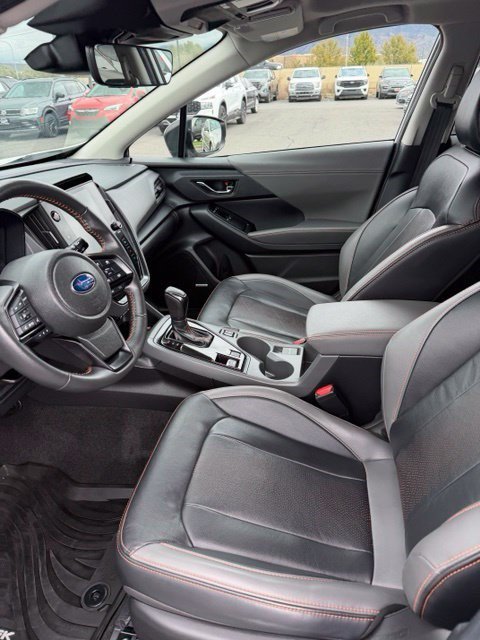 Used 2024 Crystal White Pearl Subaru Limited image 11