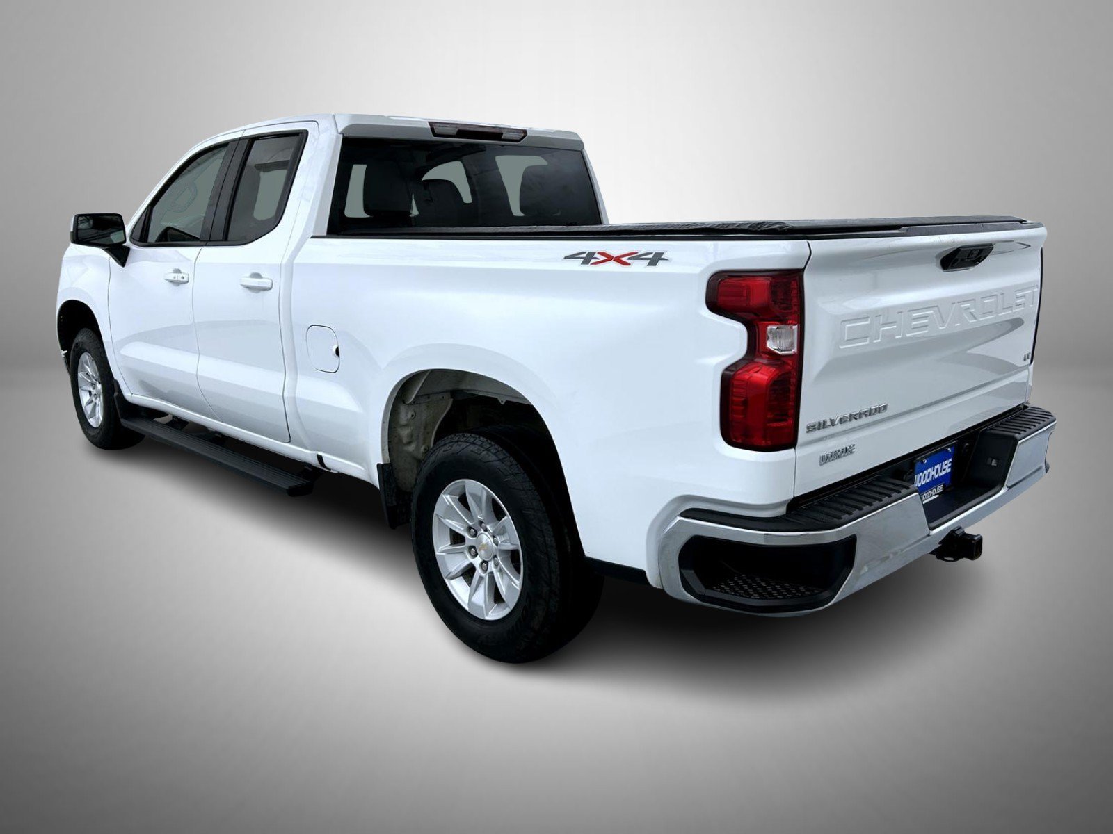 Used 2024 Summit White Chevrolet LT image 7