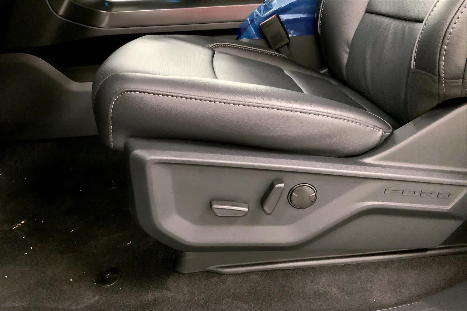 New 2026 Carbonized Gray Metallic Ford Lariat® image 18