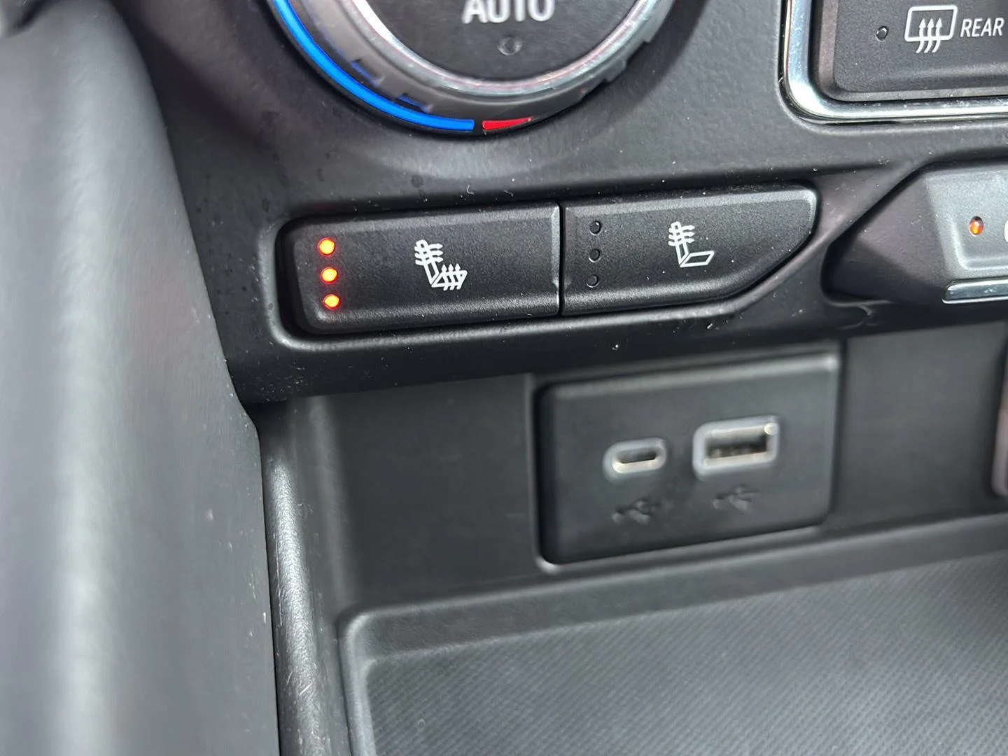 Used 2021 Summit White Chevrolet LT image 28