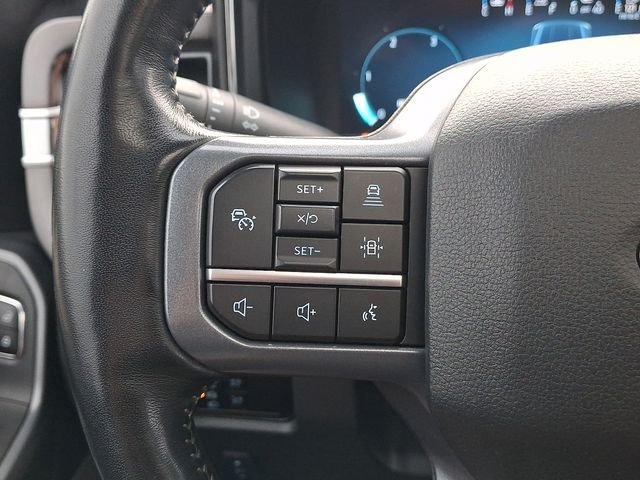 Used 2023  Ford Lariat image 21