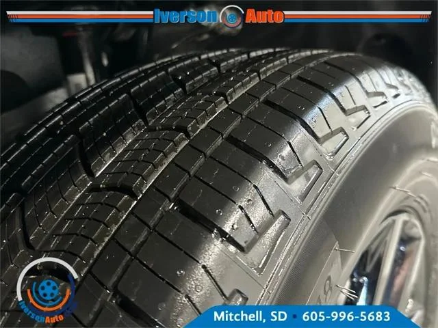 2026 Jeep Grand Cherokee Laredo - Photo 12