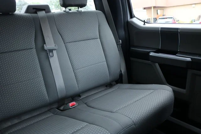 Used 2015 Oxford White Ford XLT image 35